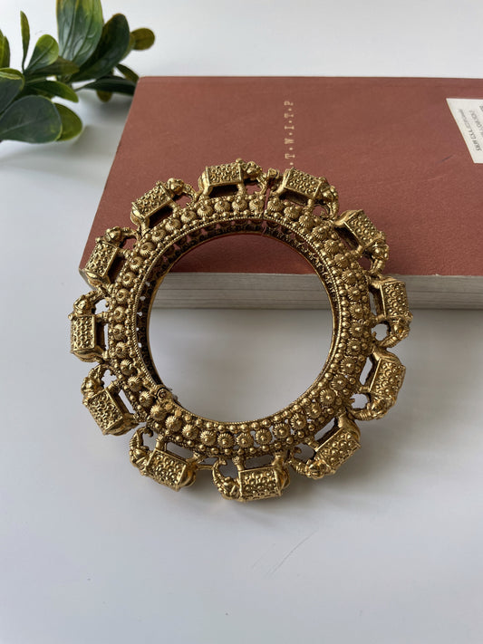 Gold Finish Filigree Temple Bangle