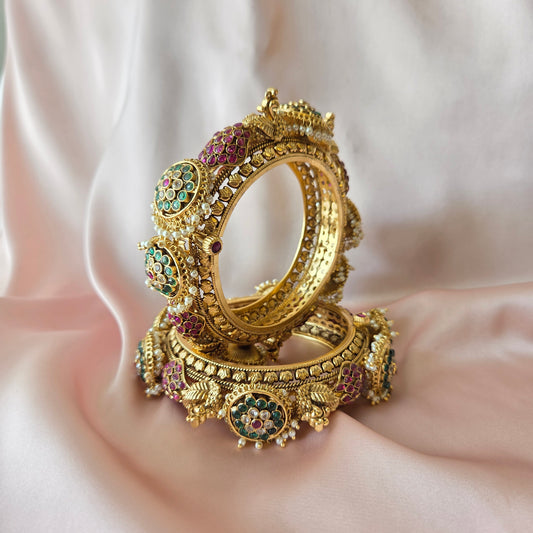 Multicolour Kundan Regal Traditional Bangle