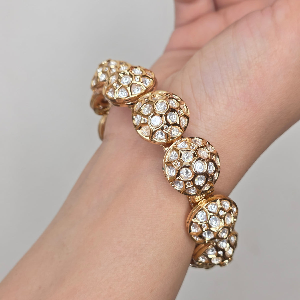 Moissanite Polki Round Motif Bangle