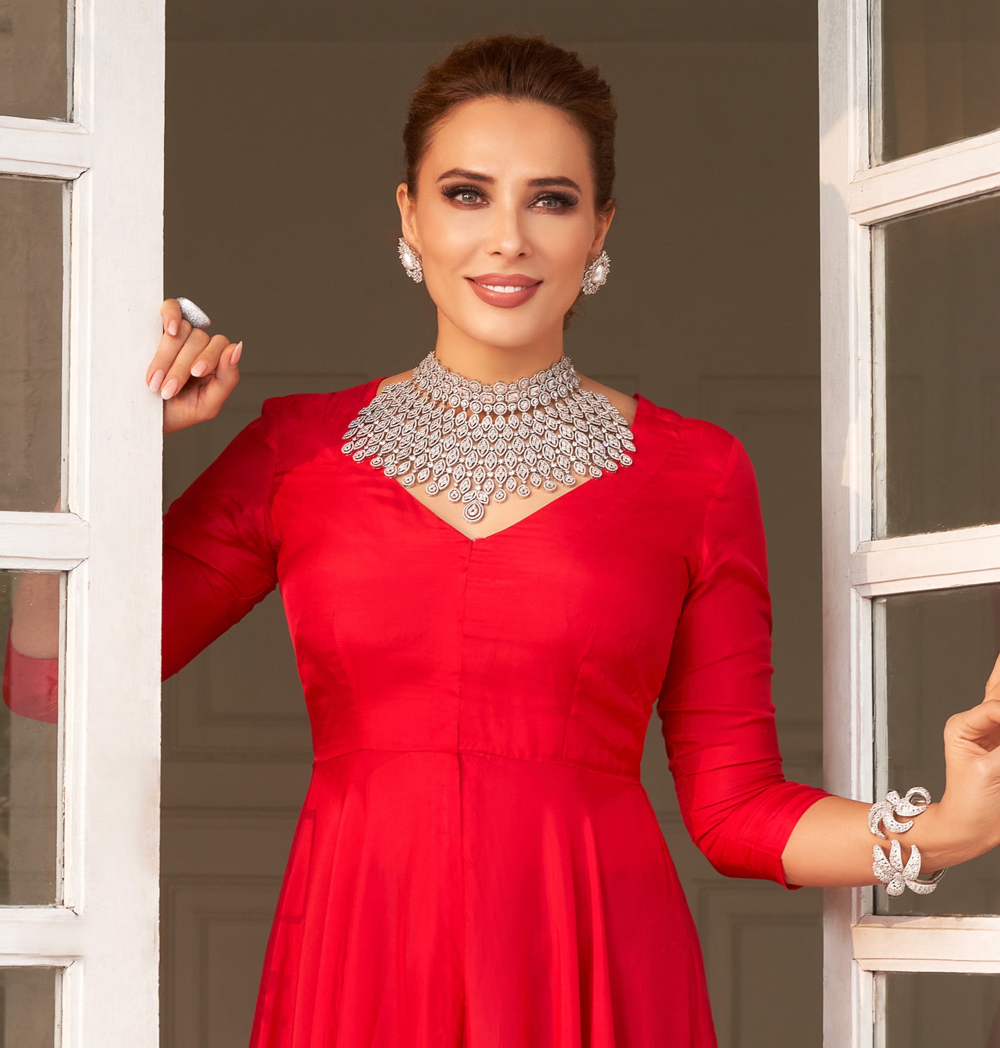 Bridal Grand Zircon Studded Choker Set