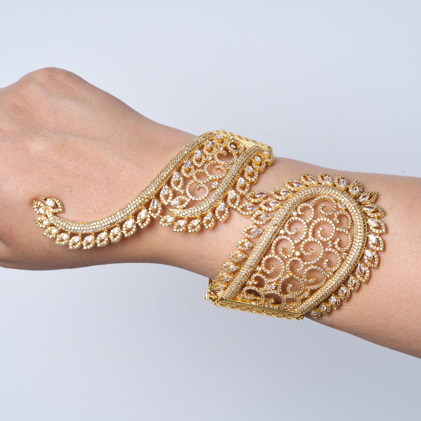 Royal Zircon Diamonds Cuff Bracelet