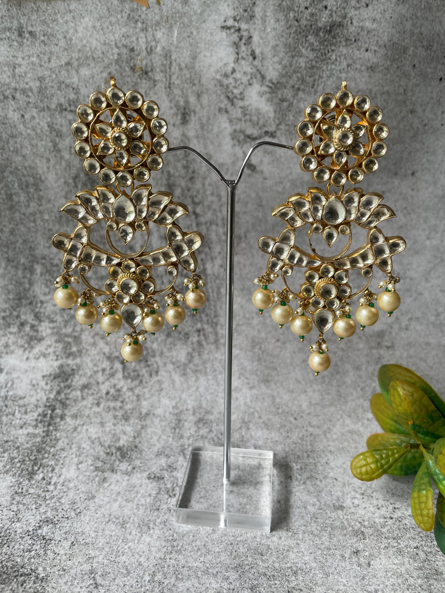 Pacchi Kundan Utsav Chandbaalis