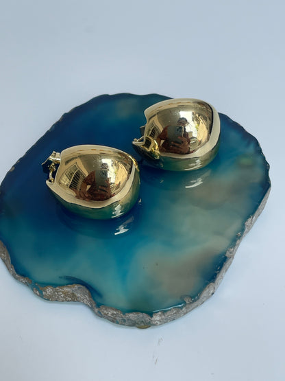 Droplet Gold Finish Studs