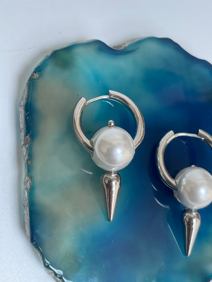 Edgy Pearl Hoops