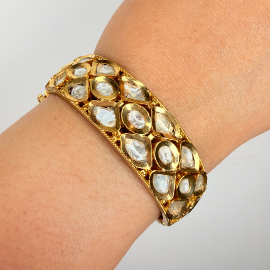 Gold Finish Kundan Openable Bangle