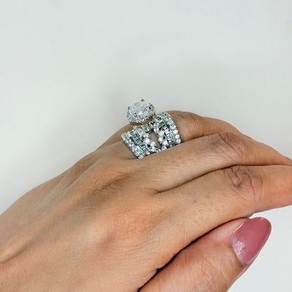 White Finish Zircon Chunky Ring