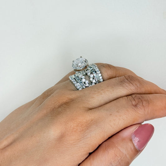 White Finish Zircon Chunky Ring