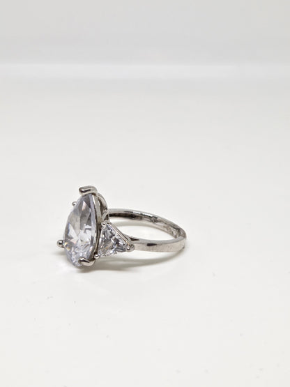 Pear Solitaire Side Stone Zircon Ring