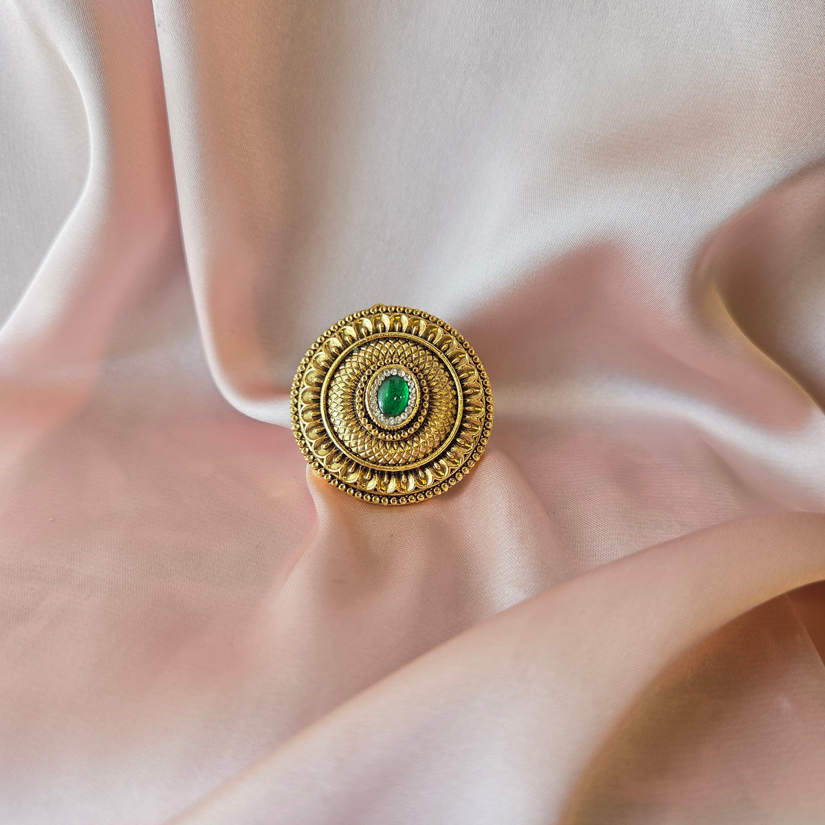 Emerald Jaal Temple Ring