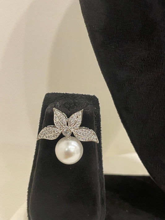 Pearl and Zircon Accented Classic Necklace Set