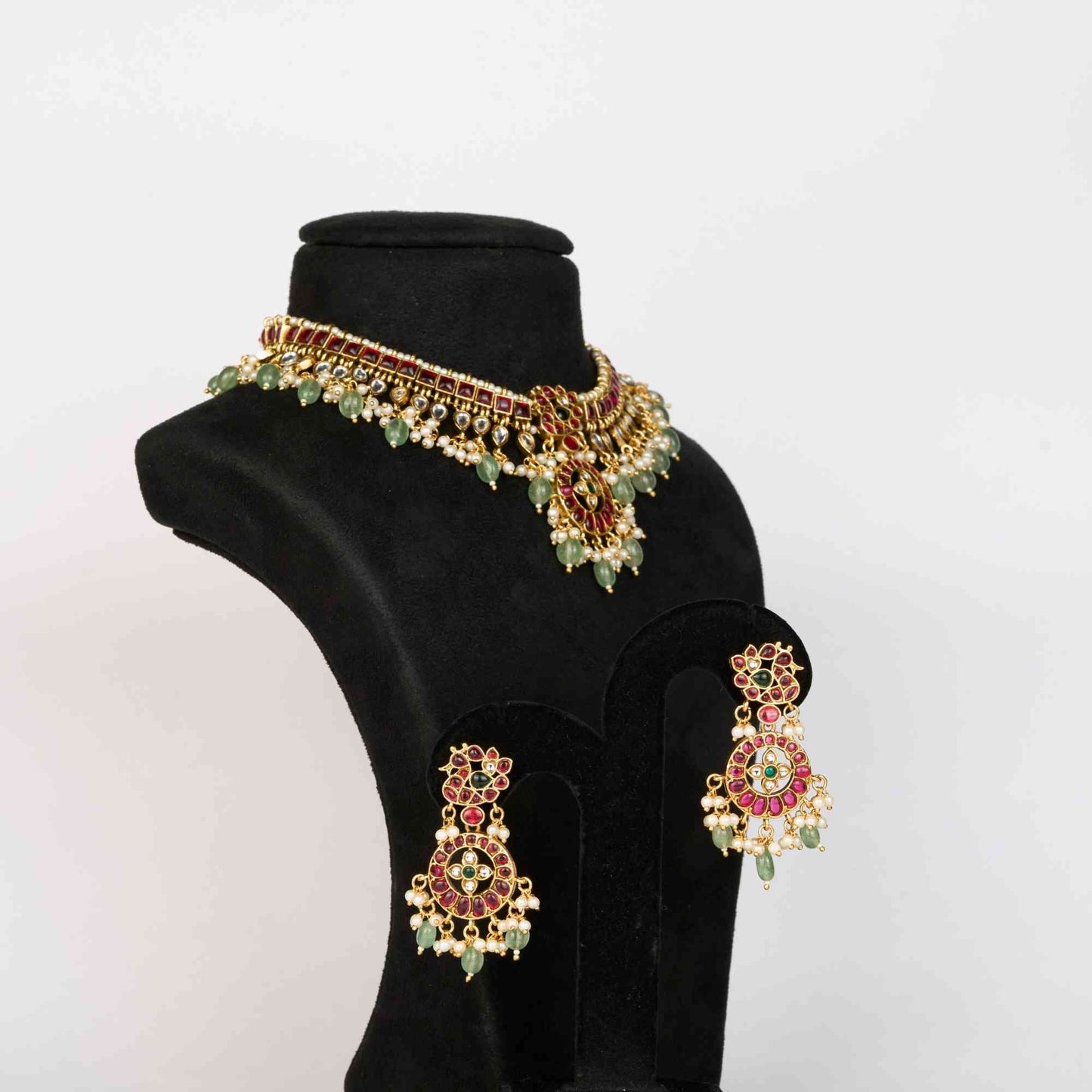 Red Semi Precious Stones and Green Beads Necklace Set