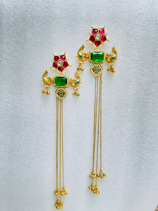 Parrot Motif Shoulder Duster Earrings in Green