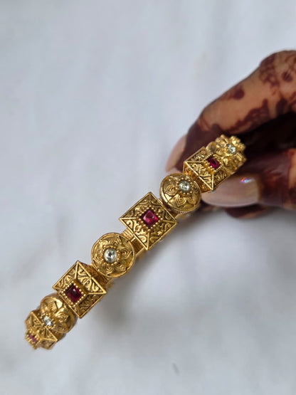 Matte Finish Kundan Openable Bangle