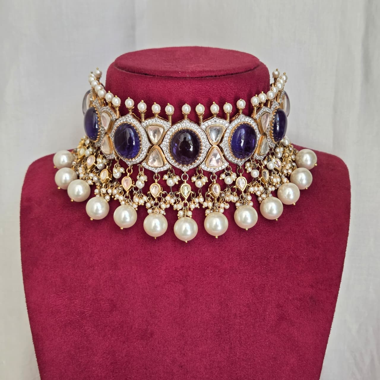 Traditional Choker Set With Earring & Maang Tikka