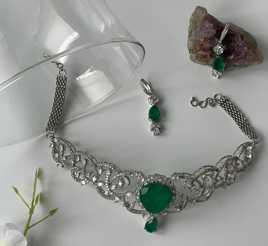 Zircon Choker Set With Green Centre Motif and Chain ClosureStudio6Jewels